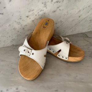 Dr. School’s original wooden clog